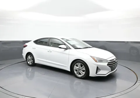 More photos of 2019 Hyundai Elantra SEL at Plaza Honda, NY