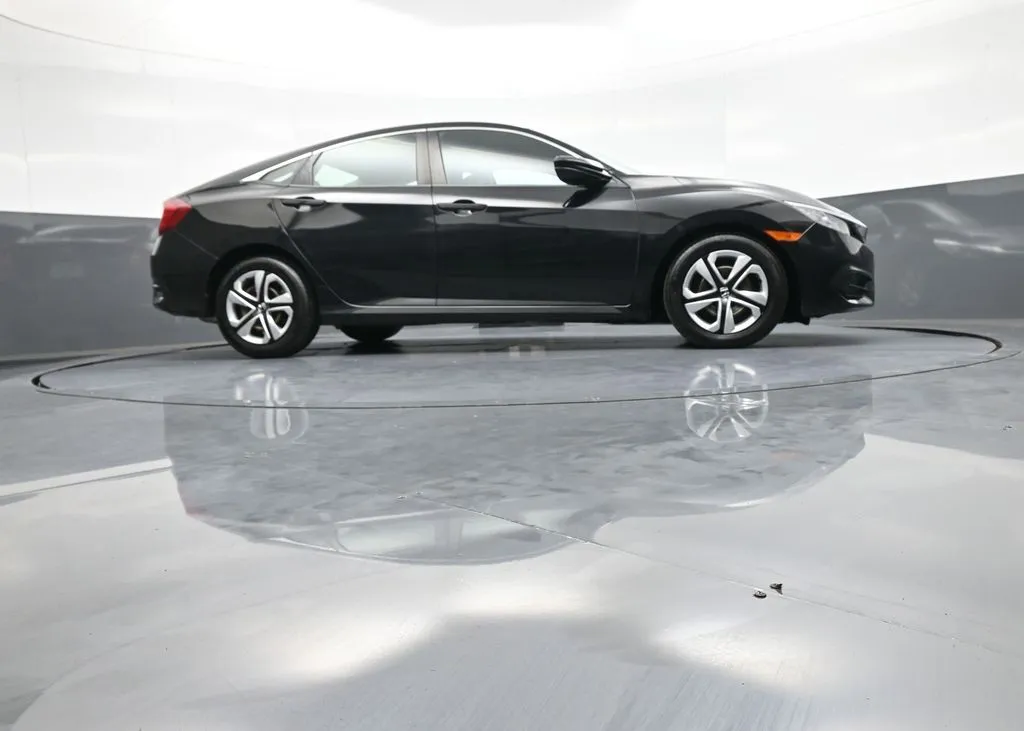 2017 Honda Civic LX - Photo 28