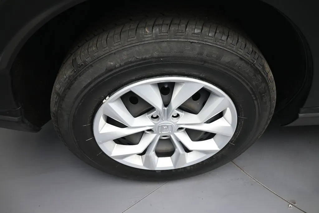 2023 Honda CR-V LX - Photo 13