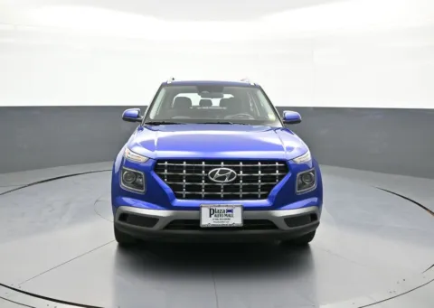 Photos of 2023 Hyundai Venue SEL for sale in Brooklyn, NY at Plaza Honda