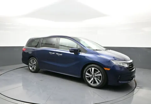 More photos of 2023 Honda Odyssey Touring at Plaza Honda, NY
