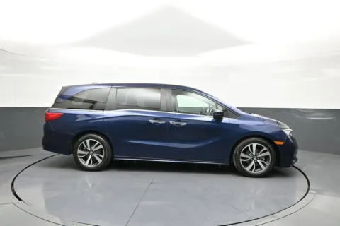 More photos of 2023 Honda Odyssey Touring at Plaza Honda, NY