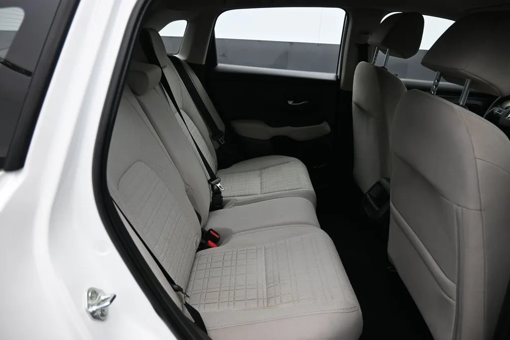 2025 Honda HR-V LX - Photo 22