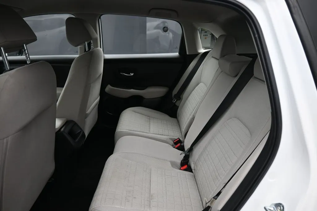 2025 Honda HR-V LX - Photo 20