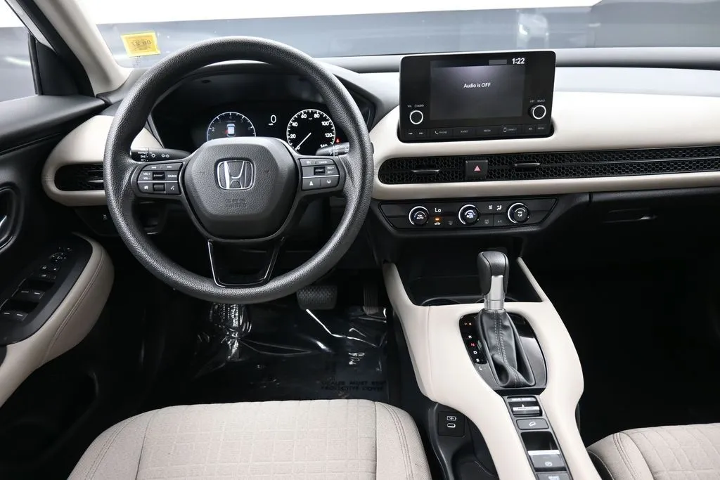 2025 Honda HR-V LX - Photo 19