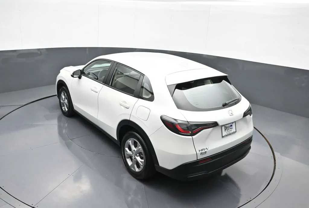 2025 Honda HR-V LX - Photo 38