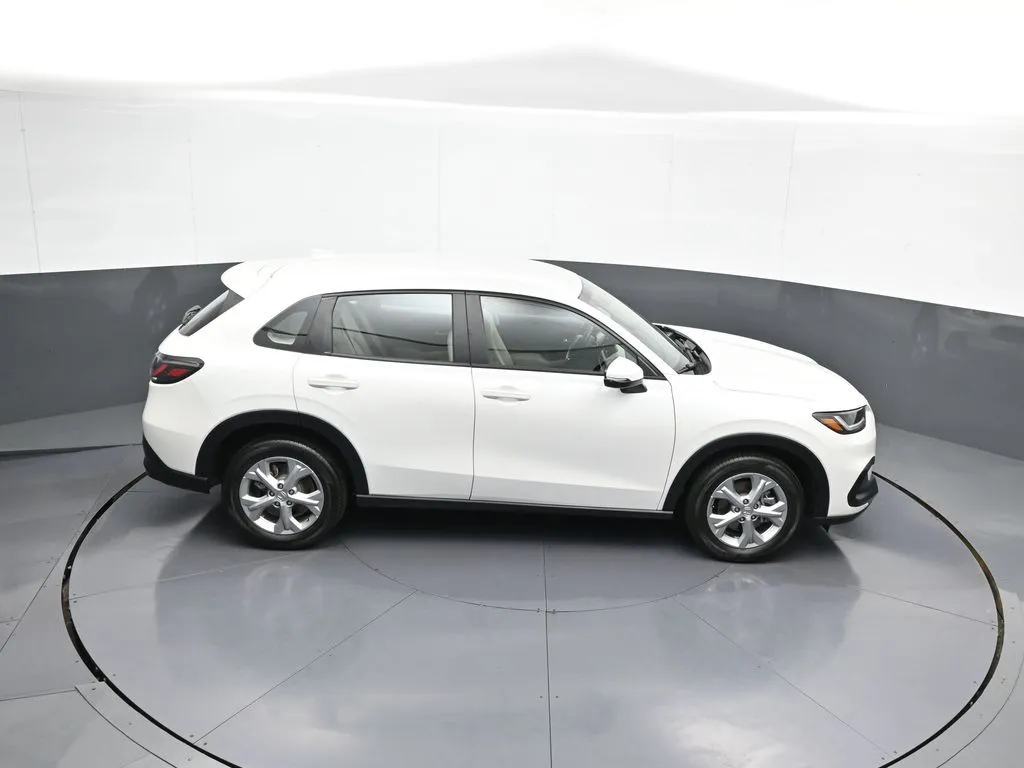 2025 Honda HR-V LX - Photo 35