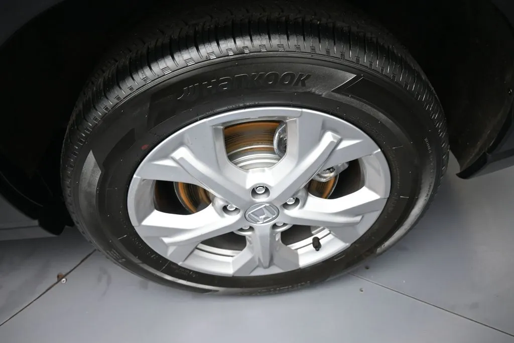 2025 Honda HR-V LX - Photo 15
