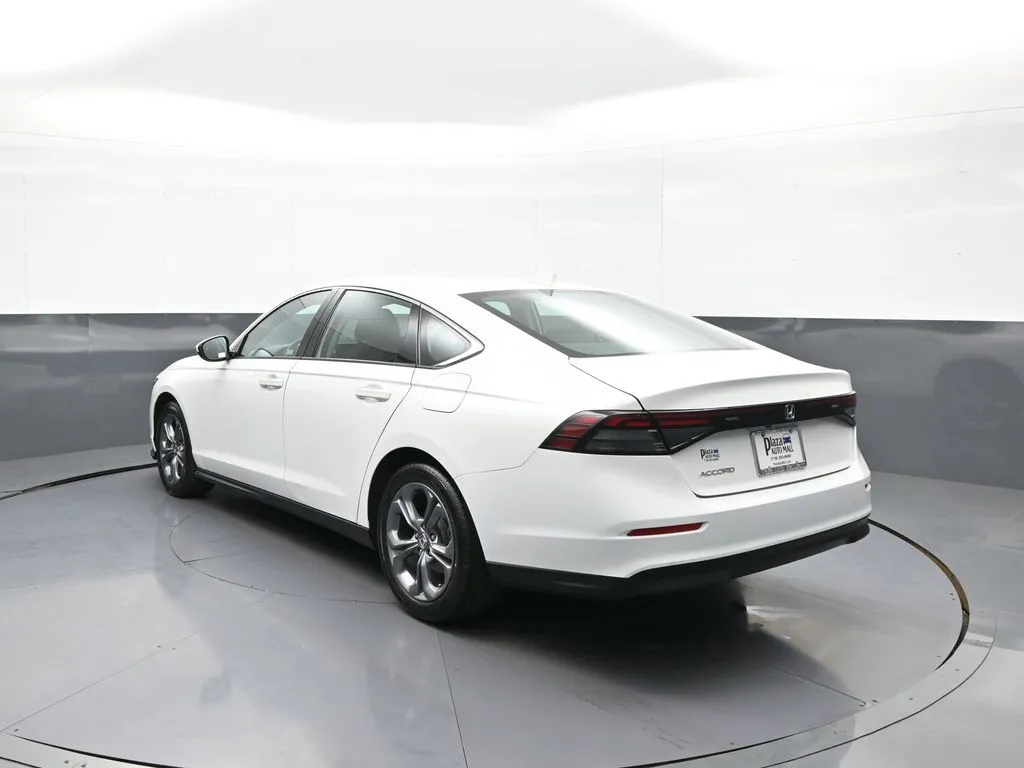 2024 Honda Accord EX - Photo 8