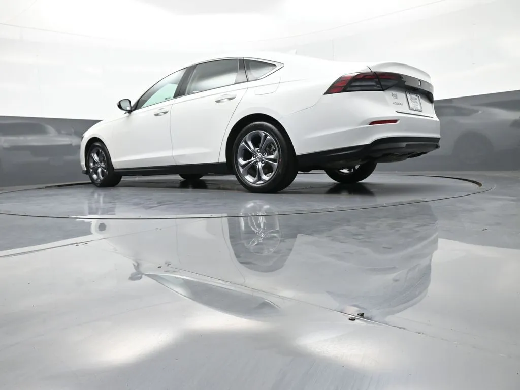 2024 Honda Accord EX - Photo 32