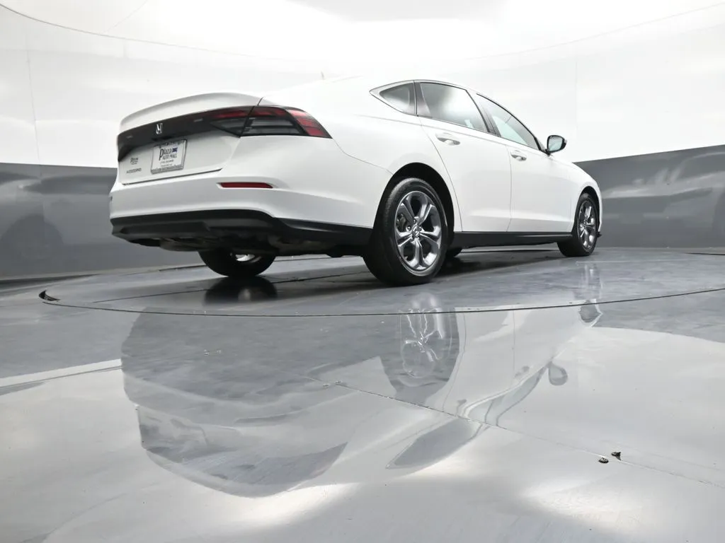 2024 Honda Accord EX - Photo 30