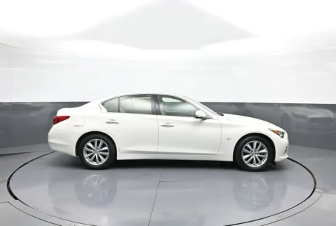 More photos of 2015 INFINITI Q50 Premium at Plaza Honda, NY