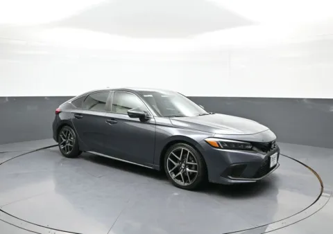 More photos of 2023 Honda Civic Sport Touring at Plaza Honda, NY