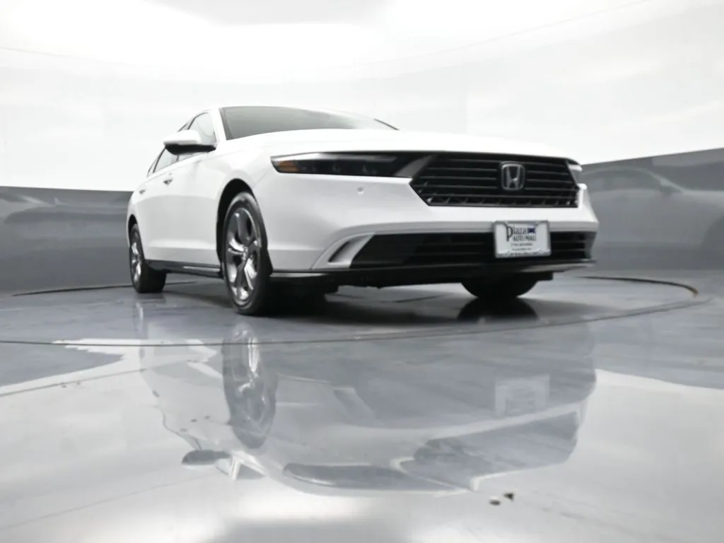 2024 Honda Accord Hybrid EX-L - Photo 27