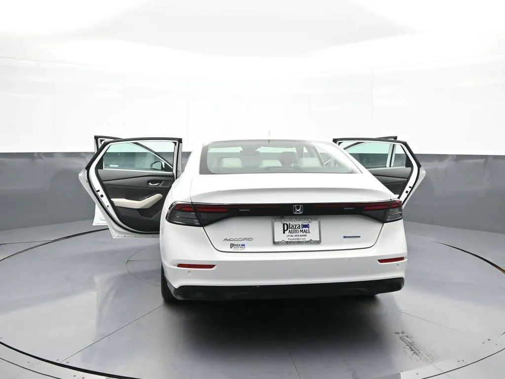 2024 Honda Accord Hybrid EX-L - Photo 46