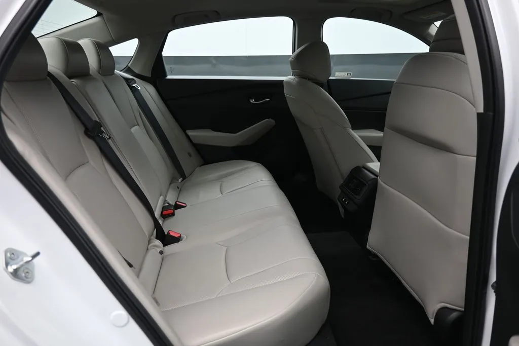 2024 Honda Accord Hybrid EX-L - Photo 23