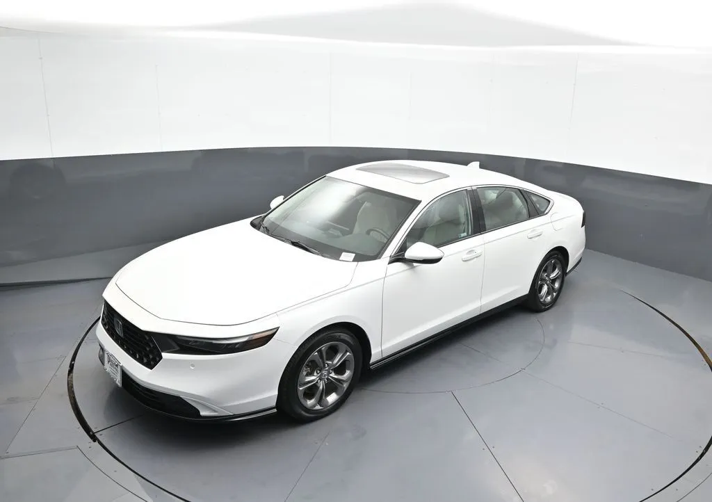2024 Honda Accord Hybrid EX-L - Photo 33