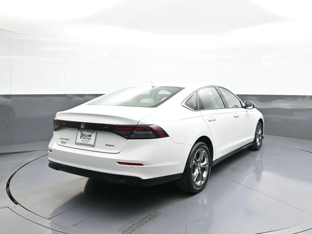 2024 Honda Accord Hybrid EX-L - Photo 6