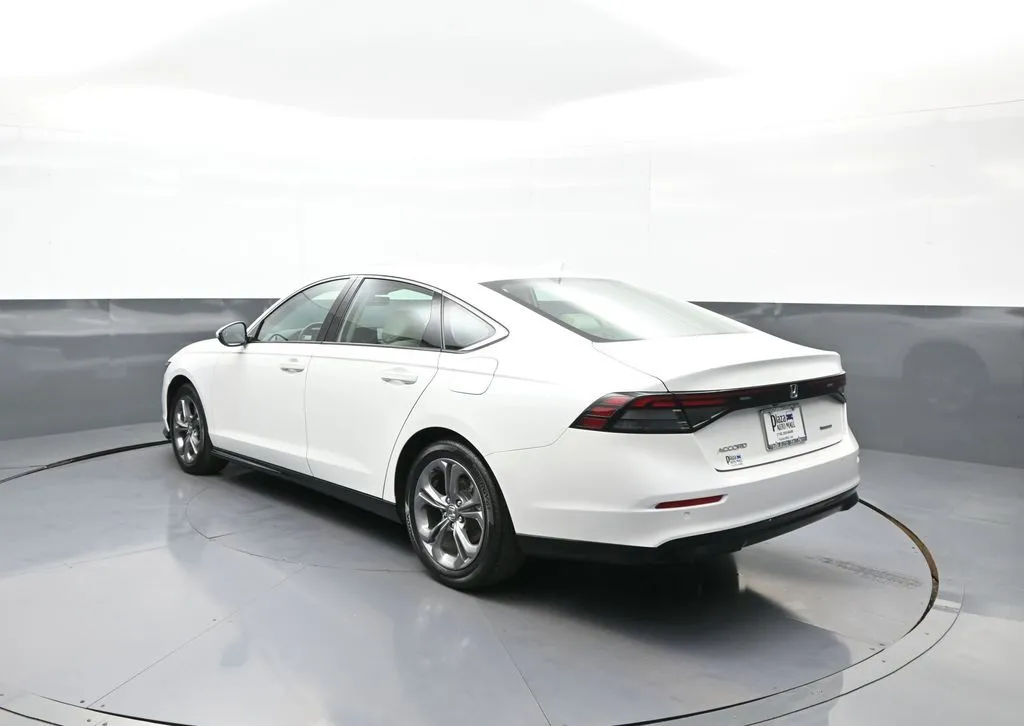 2024 Honda Accord Hybrid EX-L - Photo 8