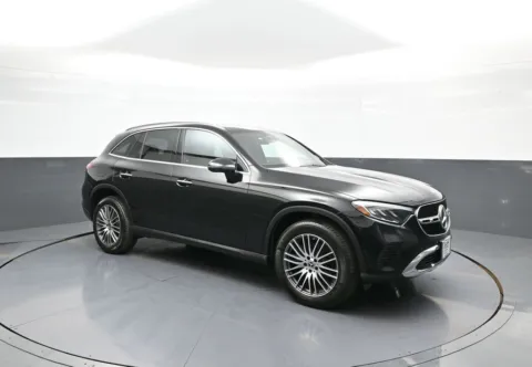 More photos of 2026 Mercedes-Benz GLC 300 at Plaza Honda, NY