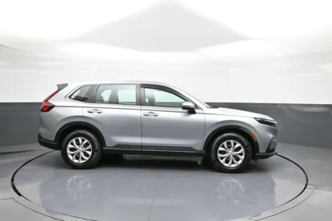 More photos of 2024 Honda CR-V LX at Plaza Honda, NY