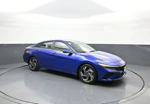 More photos of 2024 Hyundai Elantra SEL at Plaza Honda, NY