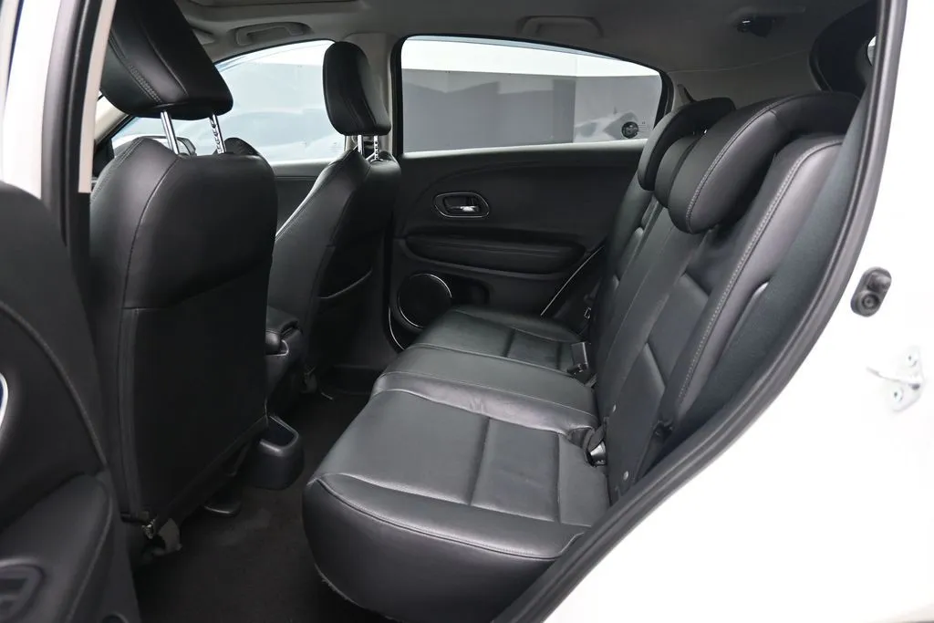 2021 Honda HR-V EX-L - Photo 17