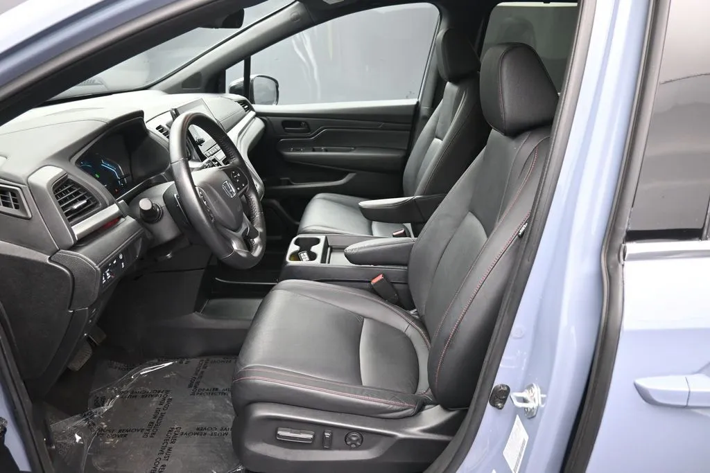 2024 Honda Odyssey SPORT - Photo 20