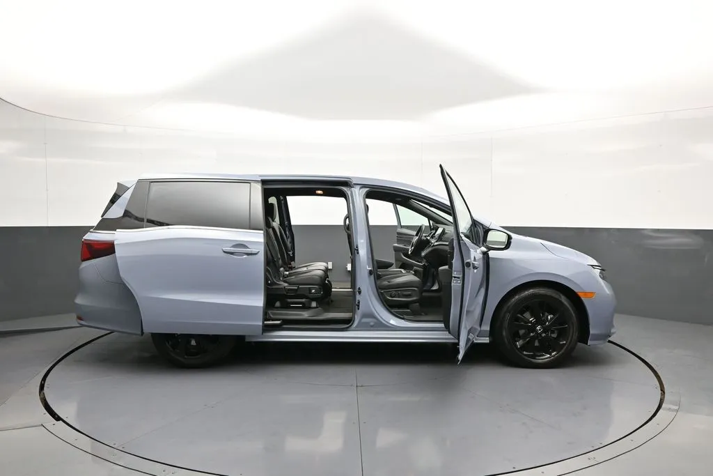 2024 Honda Odyssey SPORT - Photo 45