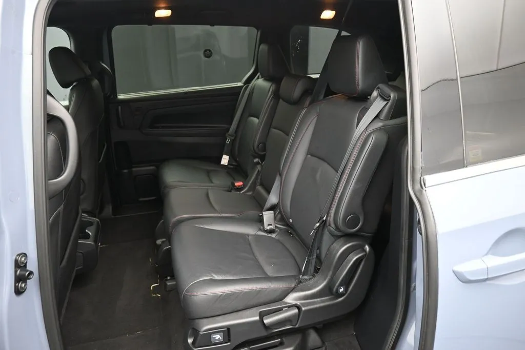 2024 Honda Odyssey SPORT - Photo 23