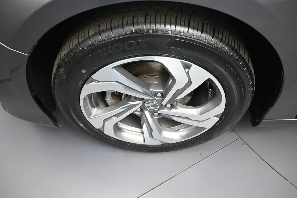 2020 Honda Accord EX-L - Photo 14