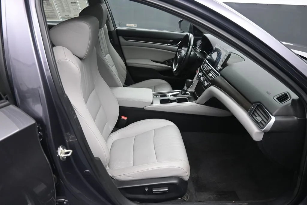 2020 Honda Accord EX-L - Photo 25