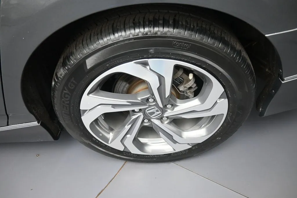 2020 Honda Accord EX-L - Photo 15