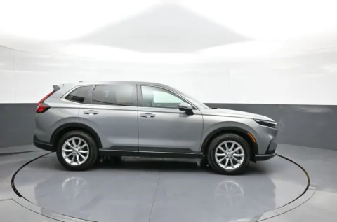 More photos of 2024 Honda CR-V EX-L at Plaza Honda, NY