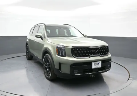 Another view of 2025 Kia Telluride SX-Prestige X-Line for sale in Brooklyn, NY at Plaza Honda