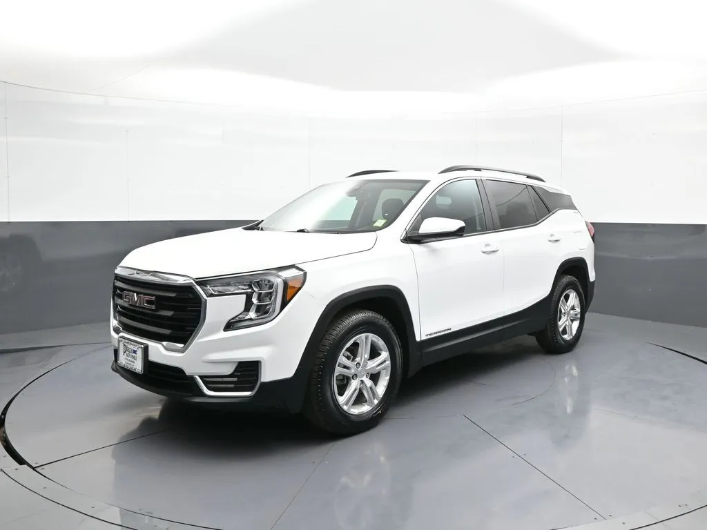 White 2022 GMC Terrain SLE for sale in Brooklyn, NY