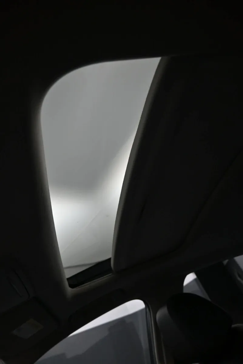 2024 Honda Civic Touring - Photo 18