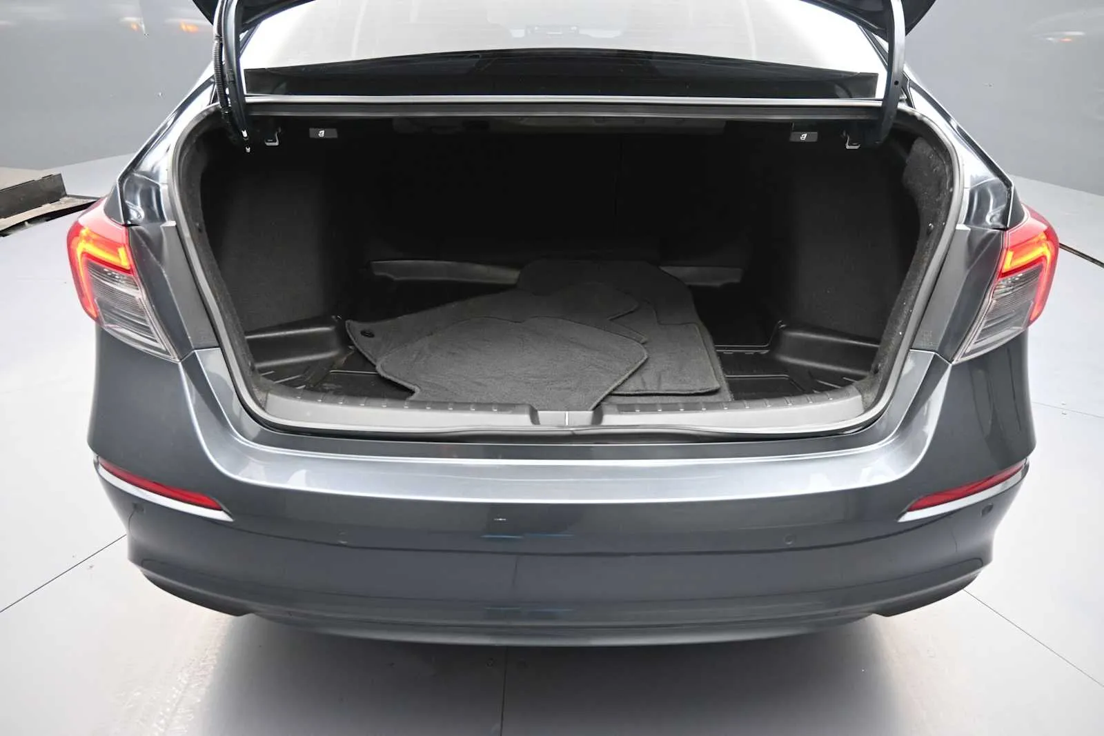 2024 Honda Civic Touring - Photo 22