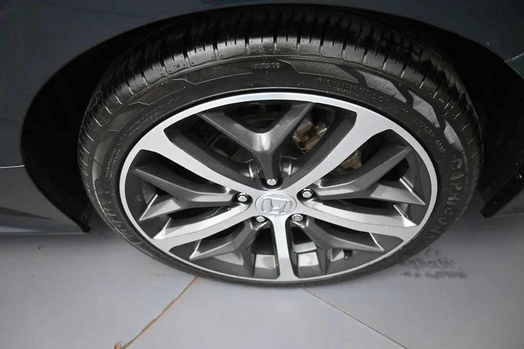 2024 Honda Civic Touring - Photo 15