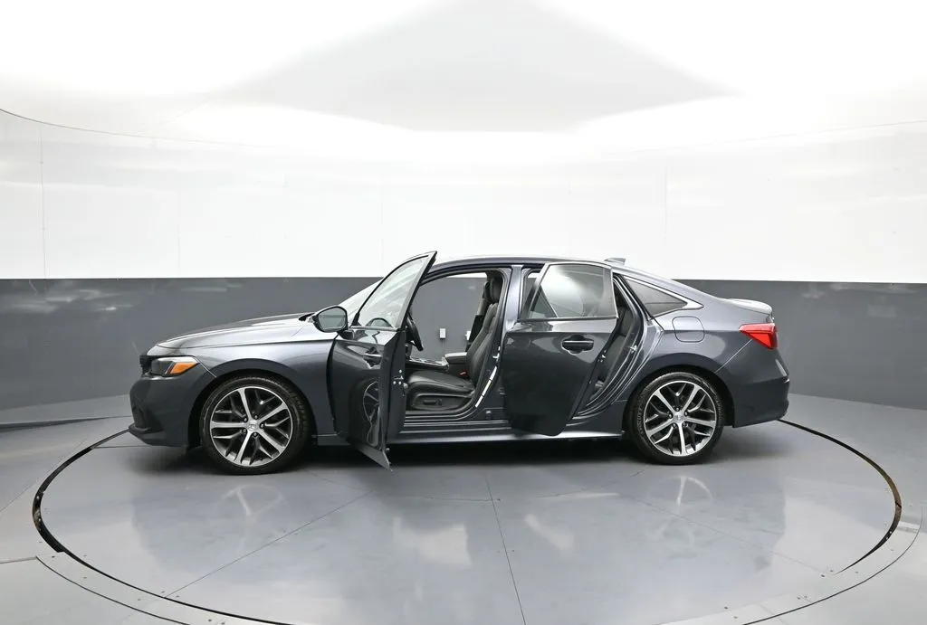 2024 Honda Civic Touring - Photo 42