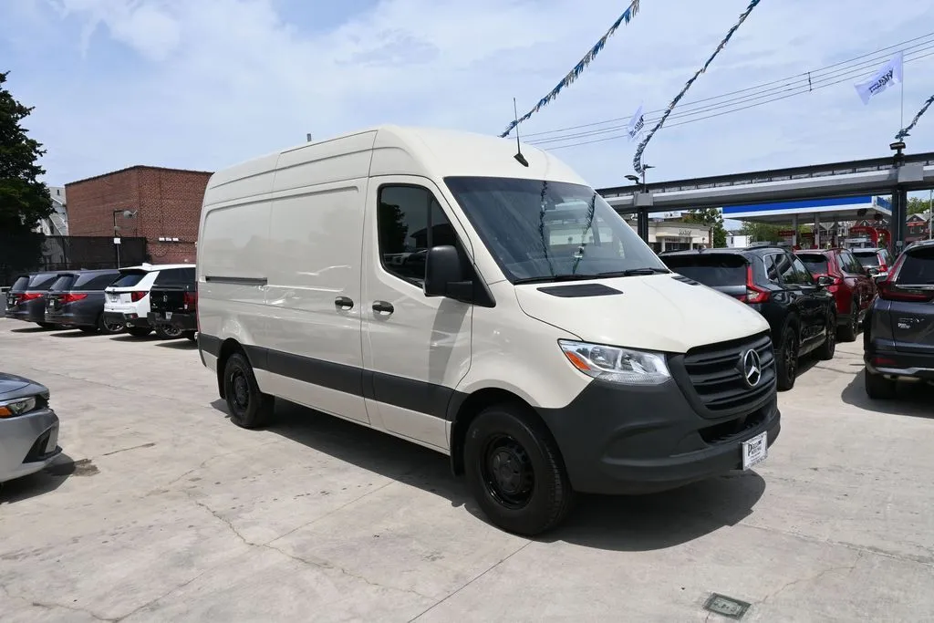 2024 Mercedes-Benz Sprinter Cargo Van Base - Photo 9