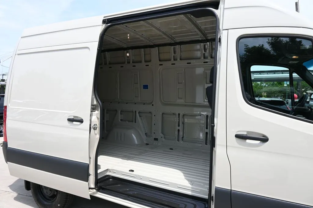 2024 Mercedes-Benz Sprinter Cargo Van Base - Photo 29