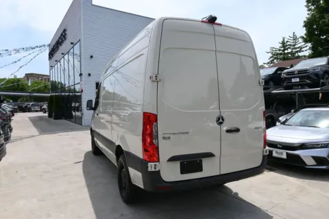 More photos of 2024 Mercedes-Benz Sprinter 2500 Cargo 144 WB at Plaza Honda, NY