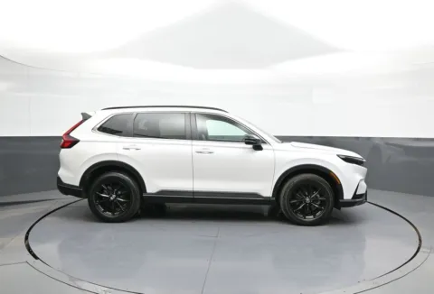 More photos of 2025 Honda CR-V Hybrid Sport-L at Plaza Honda, NY