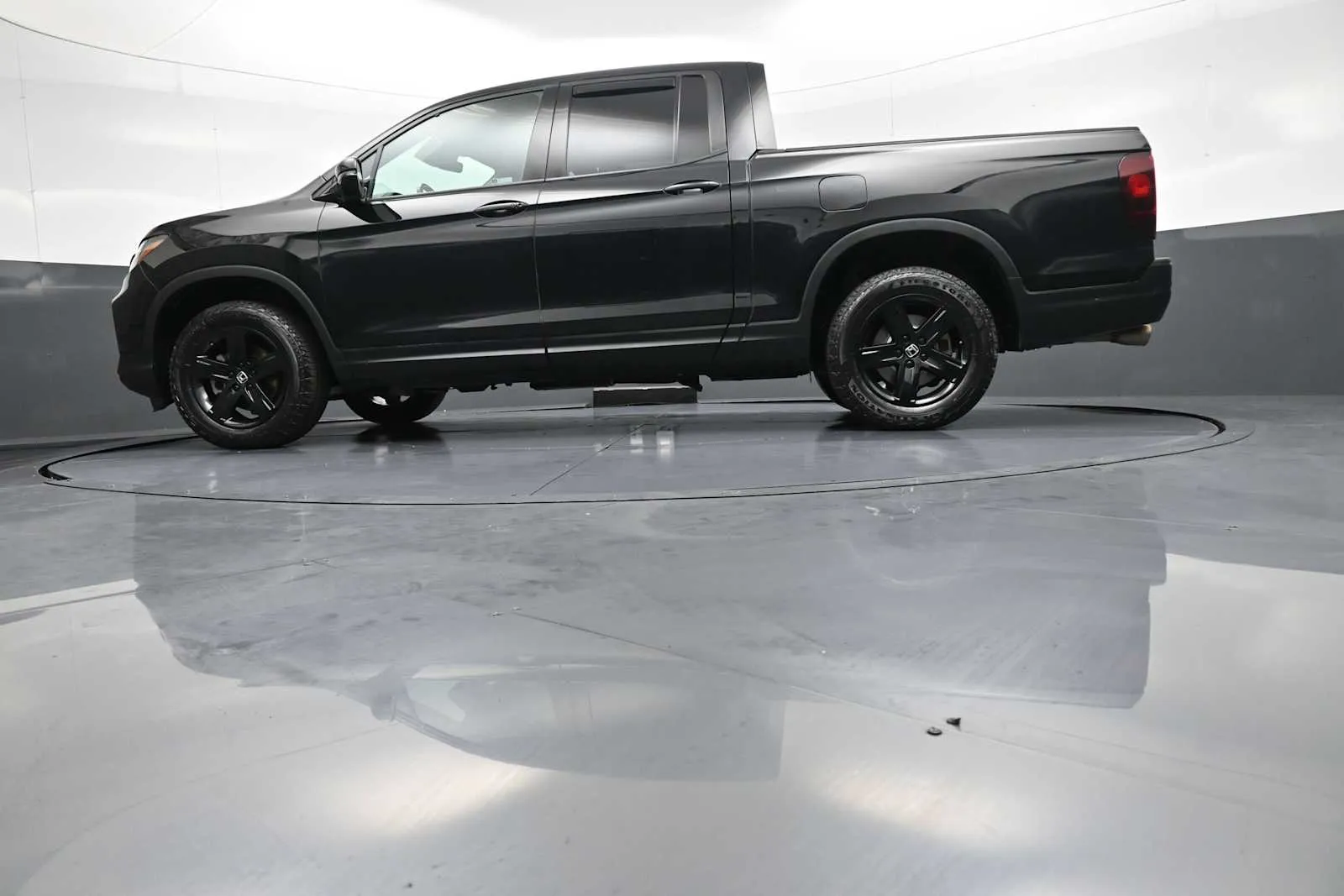 2023 Honda Ridgeline Black Edition - Photo 32