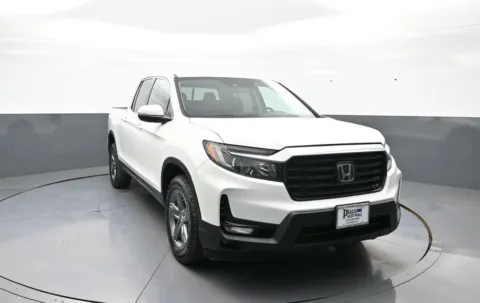 Another view of 2023 Honda Ridgeline RTL for sale in Brooklyn, NY at Plaza Honda