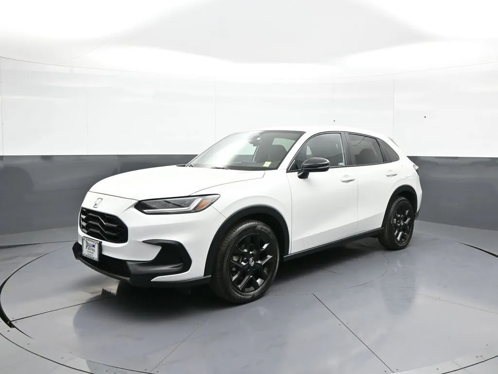 White 2024 Honda HR-V Sport for sale in Brooklyn, NY