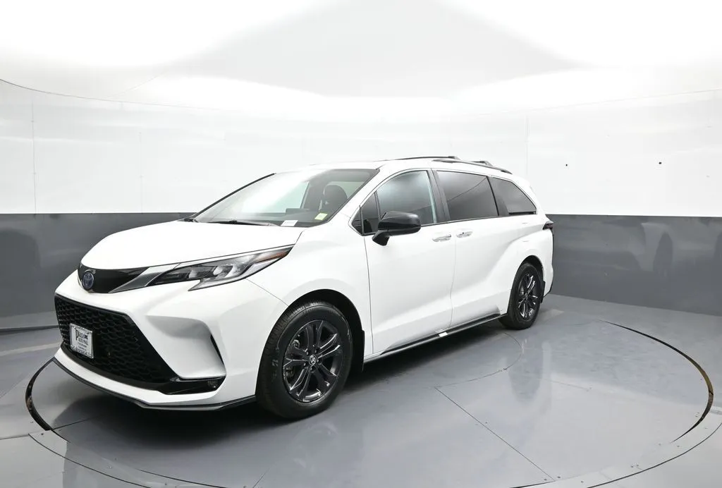 2024 Toyota Sienna XSE for sale in Brooklyn, NY