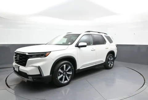 White 2024 Honda Pilot Touring for sale in Brooklyn, NY