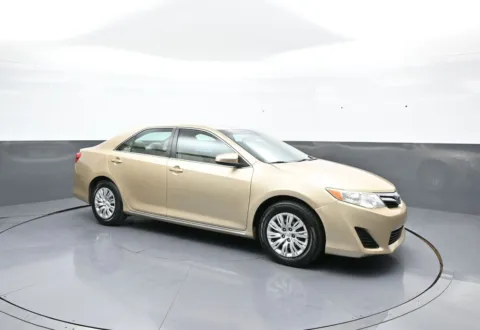 More photos of 2012 Toyota Camry LE at Plaza Honda, NY